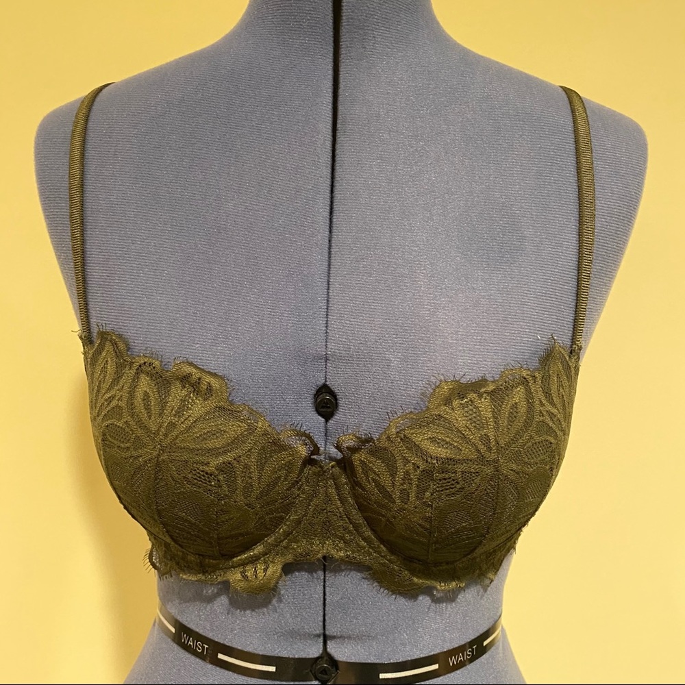 Victoria’s Secret PINK Date Push-Up Bra